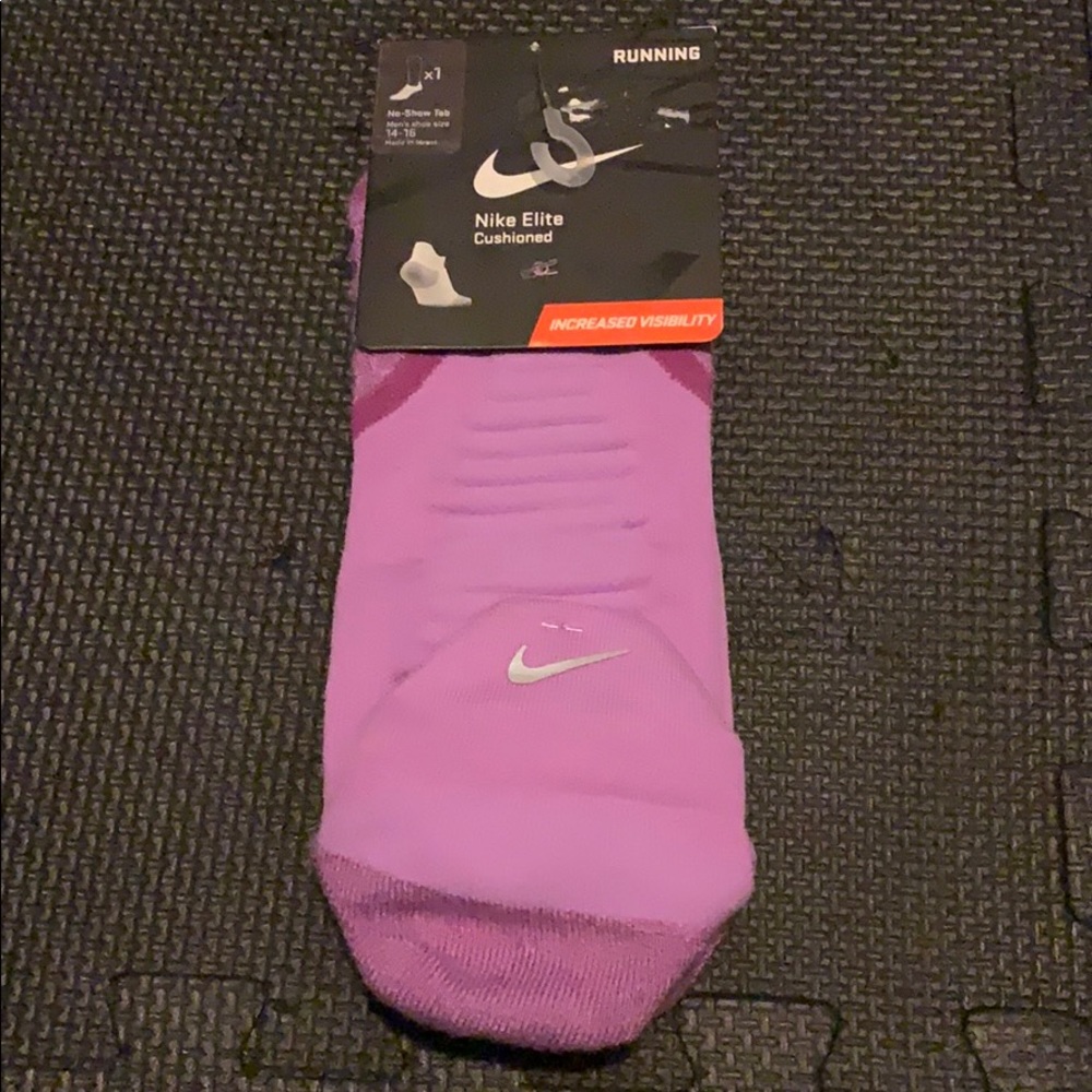 Nike Elite Cushioned No Show Tab Running Socks